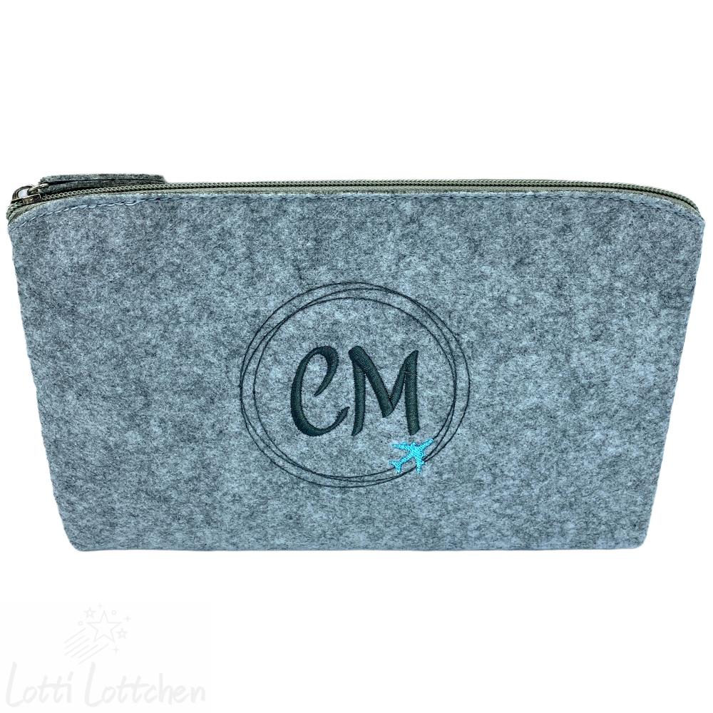 Personalisierte Filztasche "Monogramm mit Flugzeug"
