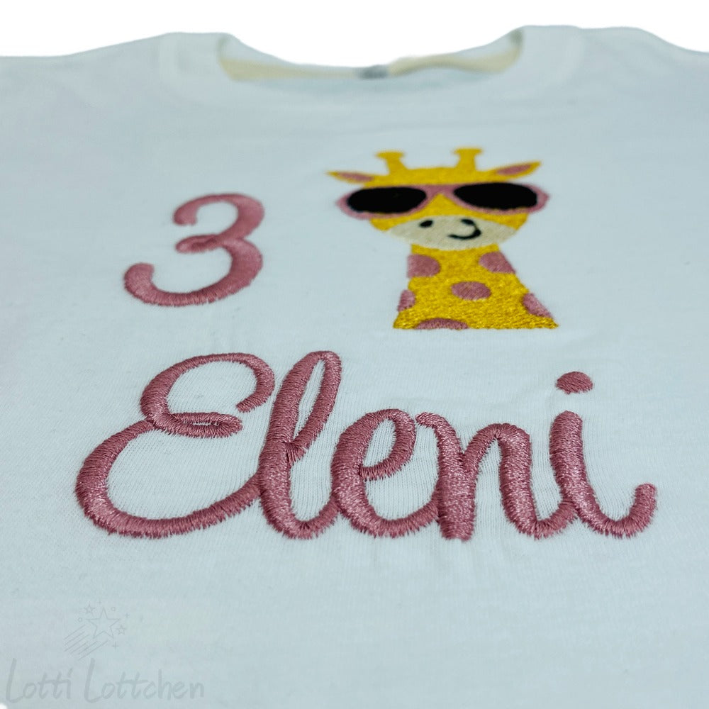 Personalisiertes Geburtstagsshirt mit Giraffe