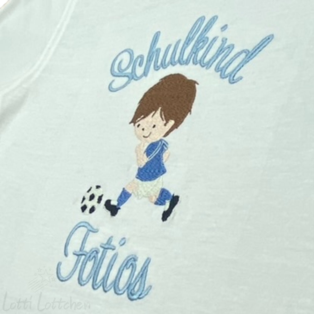 Hochwertig-besticktes-Schulkindshirt-Fussballer-mit-Name-Lotti-Lottchen