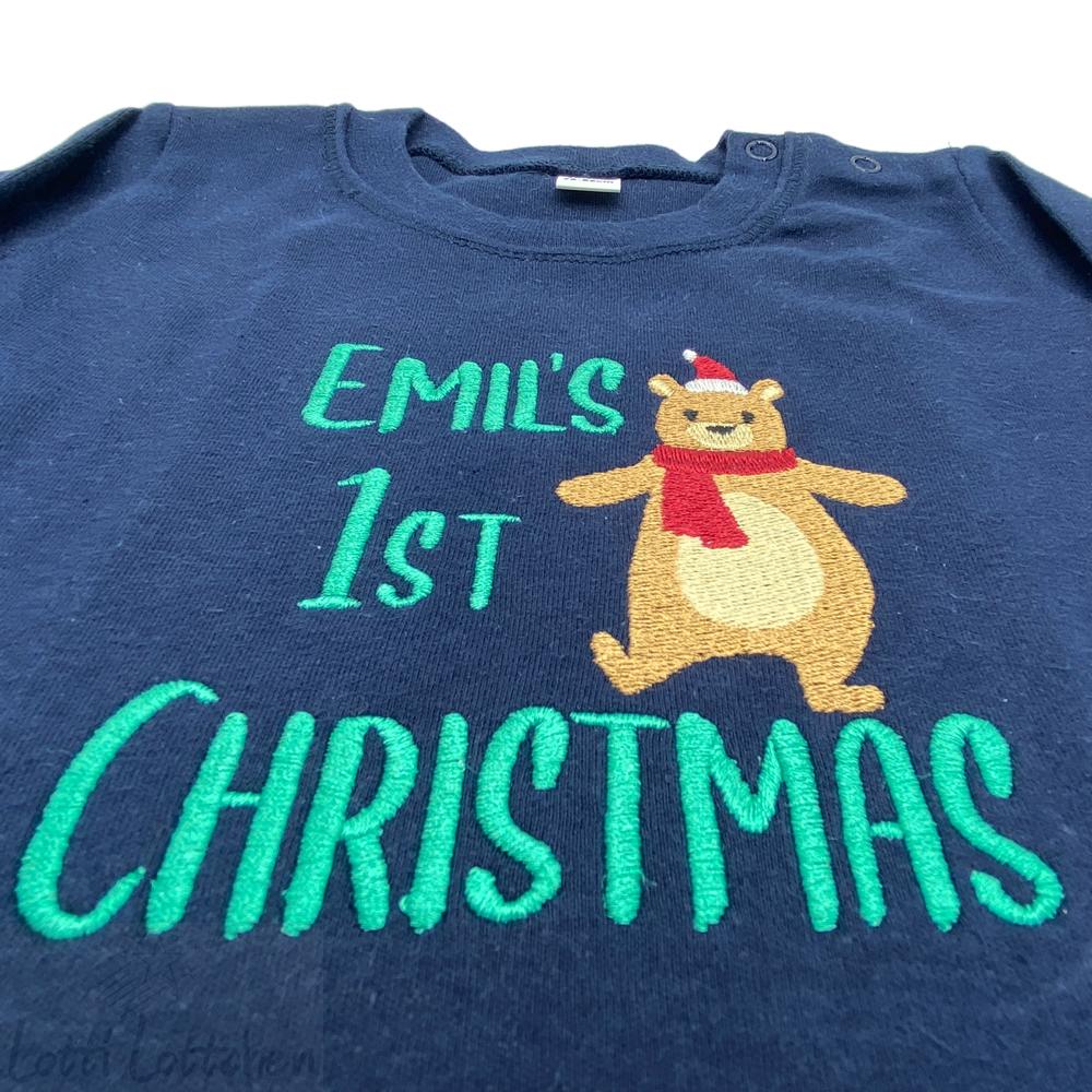 Hochwertig-bestickte-Weihnachtshirt-Baer-mit-Name-Lotti-Lottchen